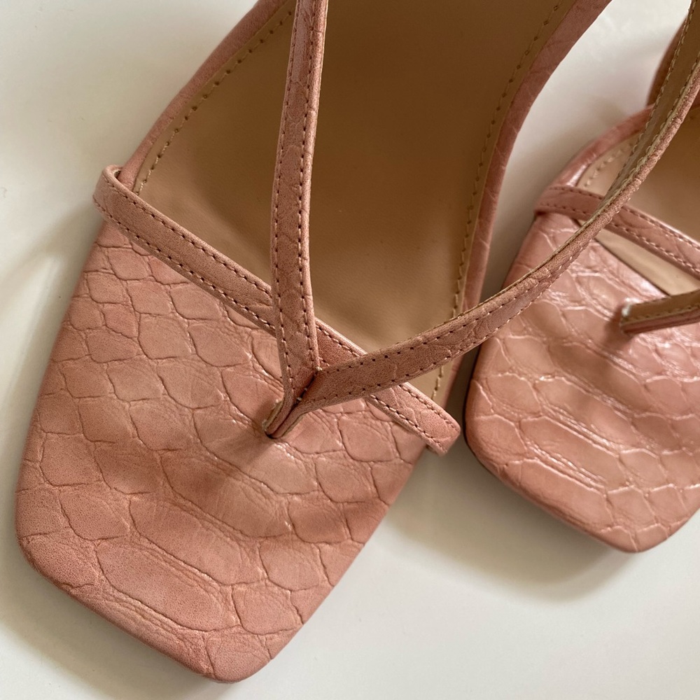 BCBG MIDONY CZ ROS SNK HEEL SANDALS - U.S SIZE 8.5 - Picture 4 of 14